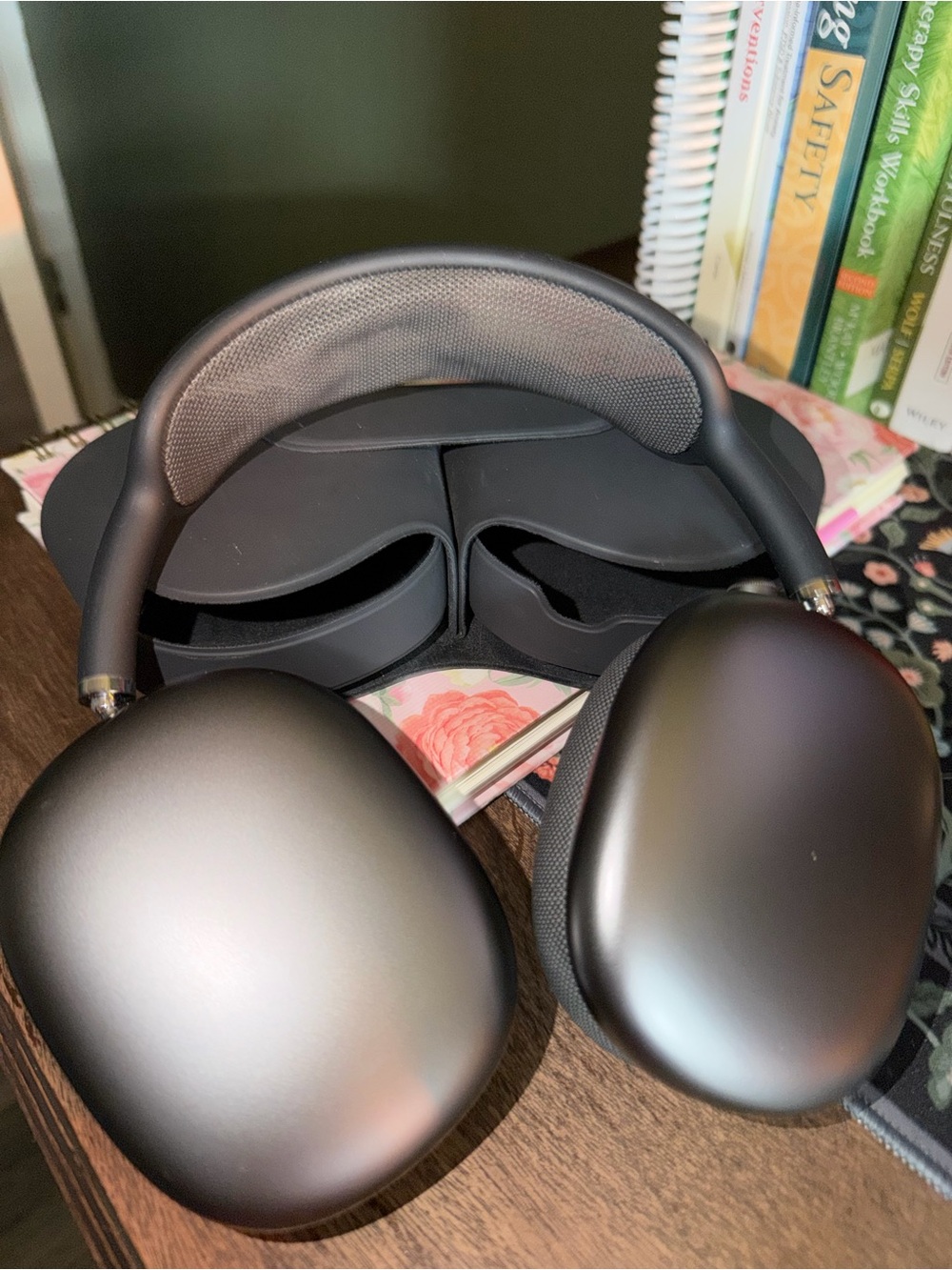 Apple AirPod Max 2020 Noise Cancellation Space Grey - Excellent Preowned
